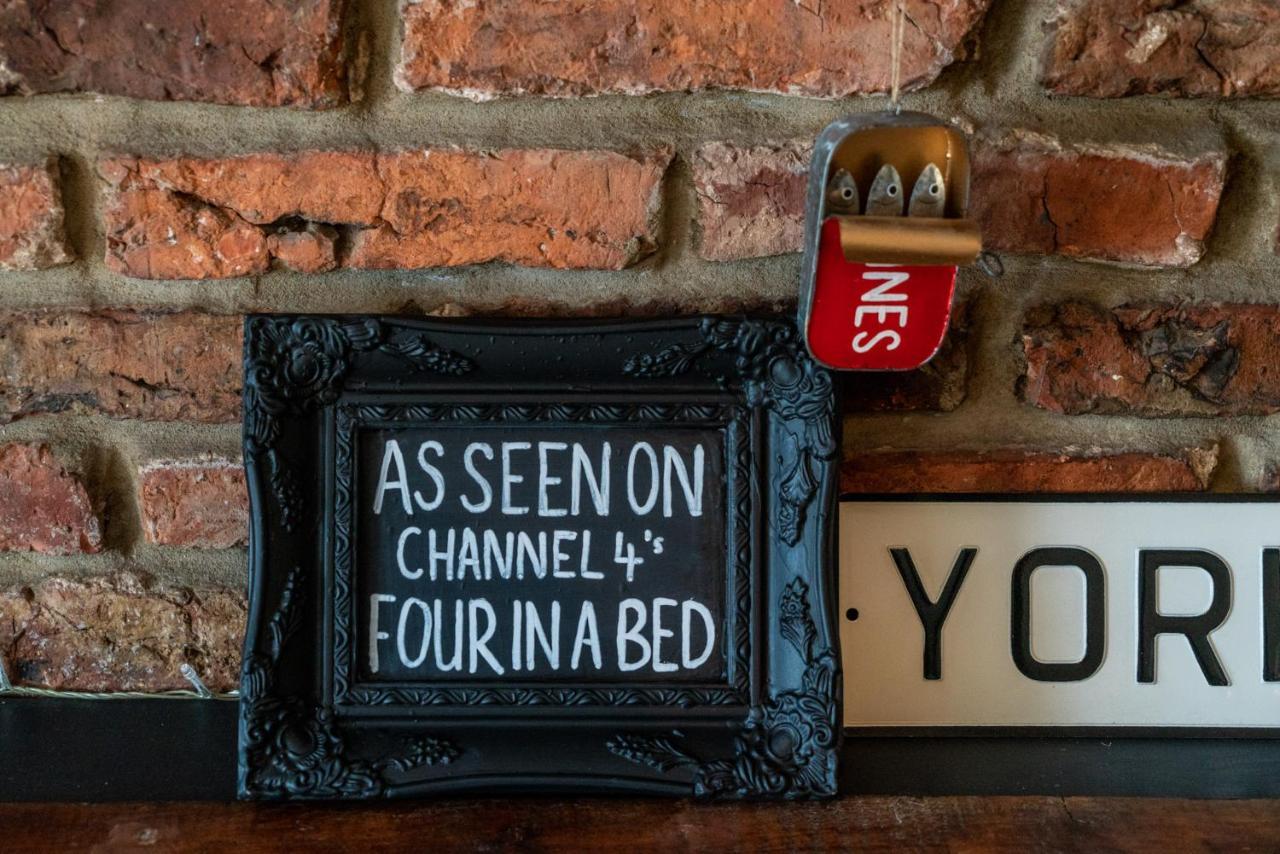 Grantham Arms Hotel Boroughbridge Eksteriør billede